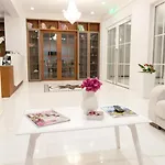 Kalcuni Hotel Sarandë