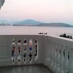 Kalcuni Hotel