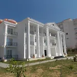 Kalcuni 4* Sarandë