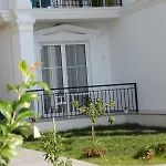 Kalcuni 4* Sarandë