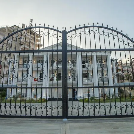 Kalcuni Hotel Sarandë