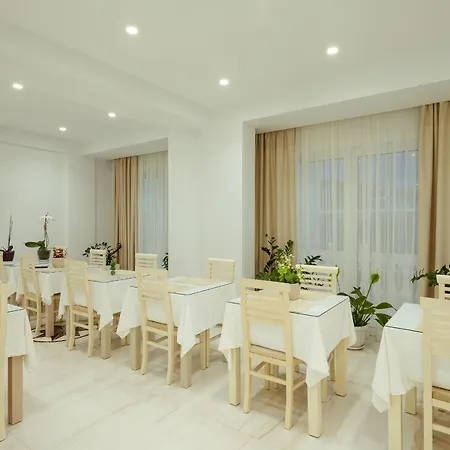Kalcuni Hotel 4*