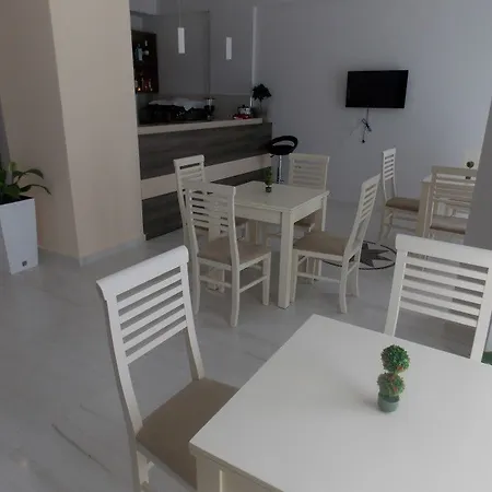 Hotel Kalcuni 4*